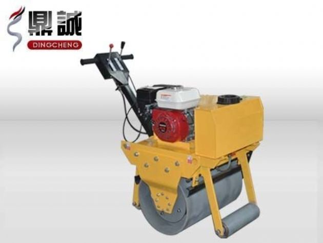 點(diǎn)擊查看詳細(xì)信息<br>標(biāo)題：輕型手扶式單鋼輪壓路機(jī) 閱讀次數(shù)：12229