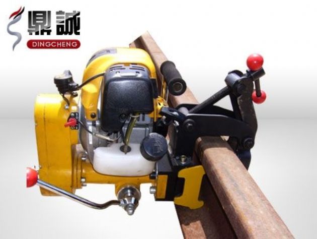 點擊查看詳細(xì)信息<br>標(biāo)題：內(nèi)燃鋼軌鉆孔機 閱讀次數(shù)：4481
